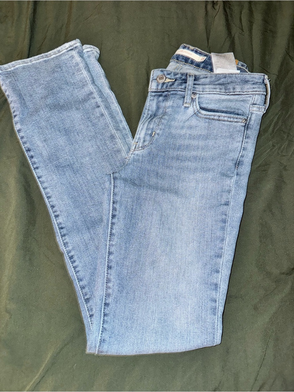 Levi's Women's Skinny Jeans in Light Blue Wash